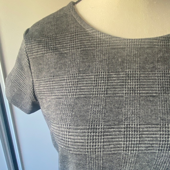 A line grey pattern top - Picture 3 of 4